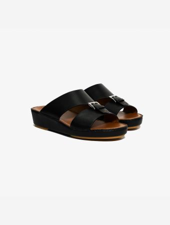 Pelle Buckle Black Sandals