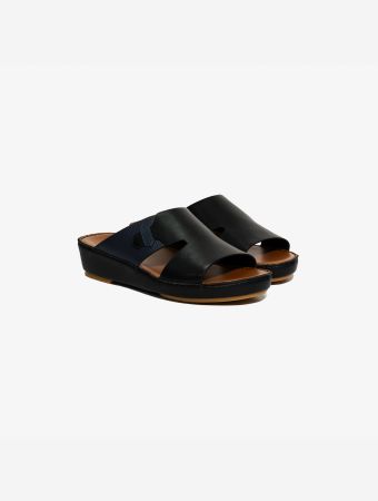 Pelle Laterale Black Sandals