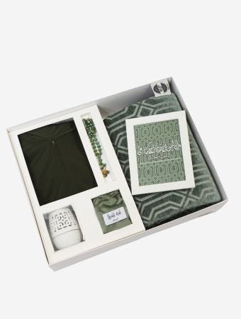 Quart Aini Green Female Ramadan Gift Box Crepe Fabric Dress And Velvet Mat 