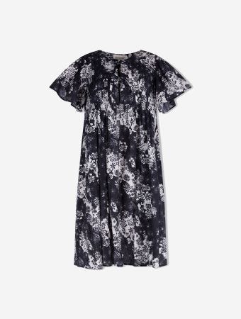 Desmond & Dempsey Flowers Of Time Black Pleated Nightie